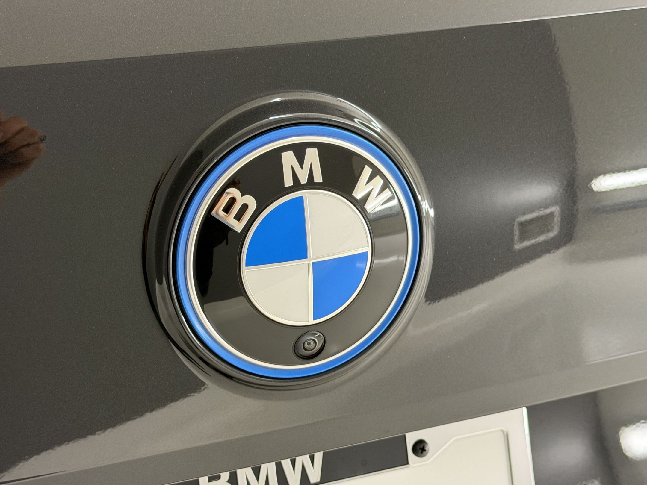 Certified 2024 BMW iX xDrive50 w/ Sport Package AWD/4WD image 32