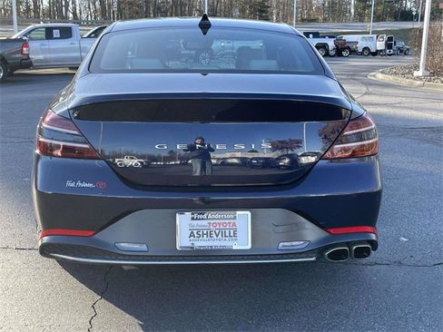 Used 2023 Genesis G70 2.0T image 4