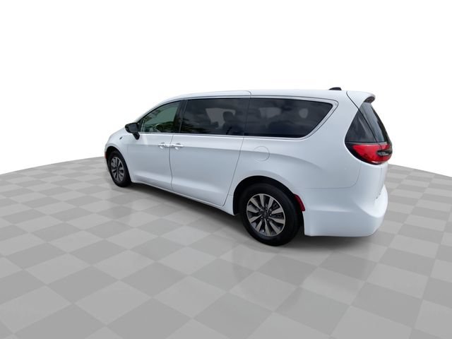 Used 2024 Chrysler Pacifica Limited FWD image 8