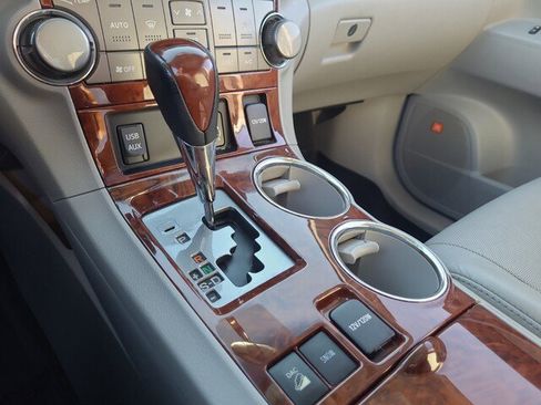 Used 2013 Toyota Highlander Limited image 18