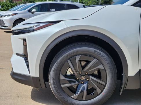New 2026 Toyota C-HR AWD/4WD image 6