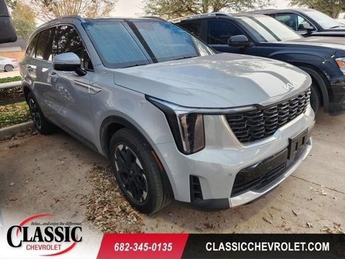 Used 2025 Kia Sorento S w/ Panoramic Sunroof Package image 1