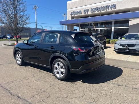 Used 2024 Honda HR-V LX image 10