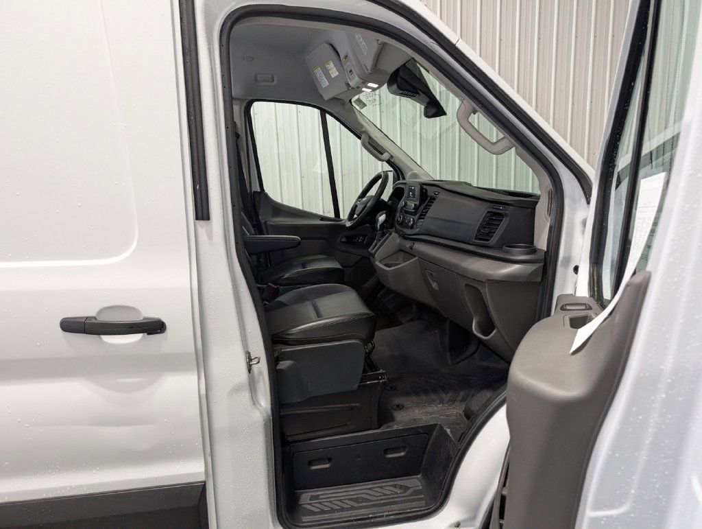 Used 2023 Ford Transit 250 Medium Roof RWD image 20