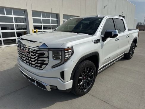 Used 2024 GMC Sierra 1500 Denali w/ Denali Reserve Package image 7