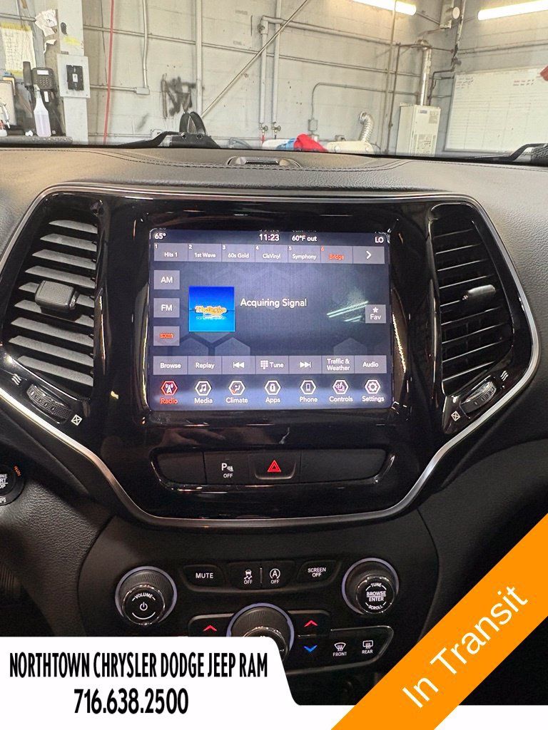 Used 2019 Jeep Cherokee Limited AWD/4WD image 9