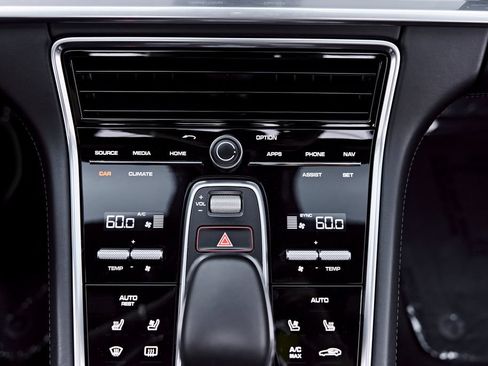 Used 2018 Porsche Panamera 4S AWD/4WD image 63