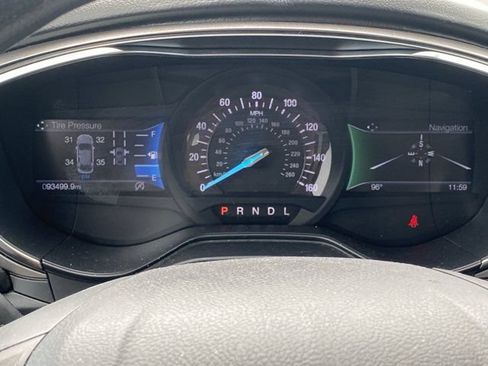 Used 2020 Ford Fusion SE FWD image 15