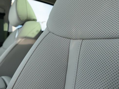 New 2024 Hyundai Tucson Limited image 13