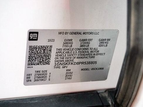 Used 2023 Chevrolet Suburban Premier image 33