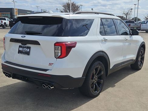 Used 2023 Ford Explorer ST w/ Technology Package image 3