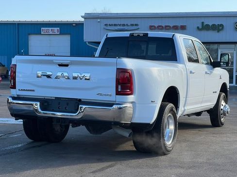 Used 2025 RAM 3500 Laramie image 60