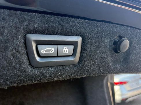 Used 2018 BMW 540i RWD image 12