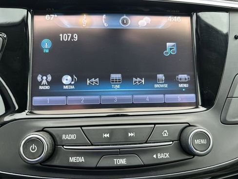 Used 2019 Buick Envision Essence FWD image 14
