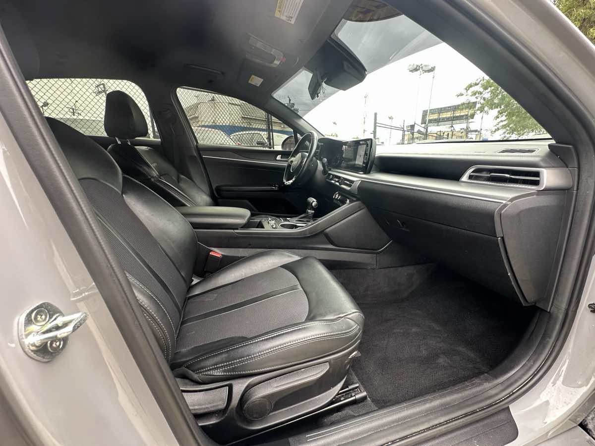 Used 2022 Kia K5 GT-Line AWD/4WD image 29