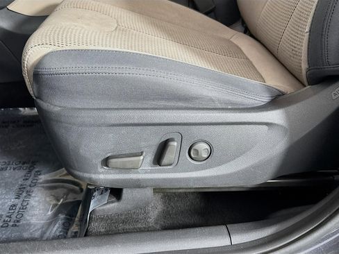 Used 2020 Hyundai Santa Fe SEL image 20