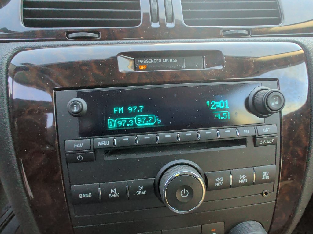 Used 2013 Chevrolet Impala LTZ FWD image 9