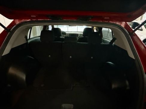 Used 2020 Kia Sportage LX image 24