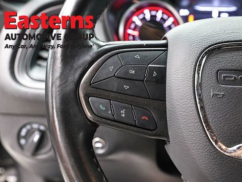 Used 2023 Dodge Challenger SXT image 15