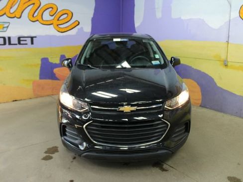 Used 2019 Chevrolet Trax LS w/ LPO, Cargo Package FWD image 3