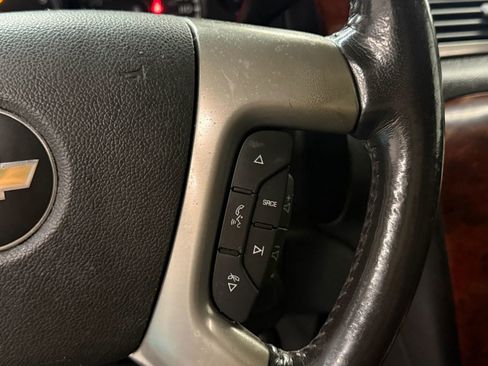 Used 2012 Chevrolet Avalanche LTZ image 28