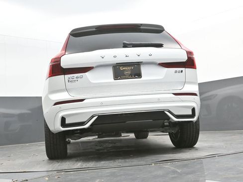 New 2026 Volvo XC60 B5 Plus w/ Protection Package Premier AWD/4WD image 33