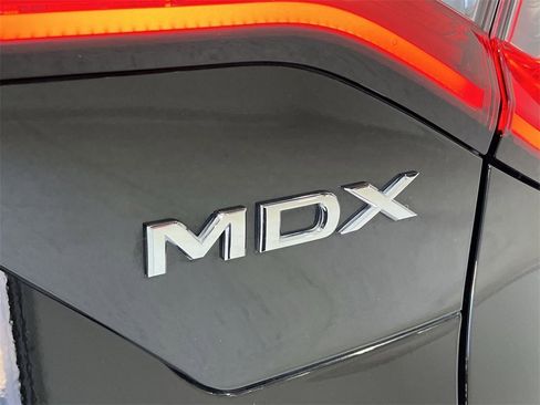 Used 2023 Acura MDX SH-AWD image 30