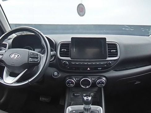Used 2020 Hyundai Venue SEL w/ Convenience + Premium Package FWD image 16