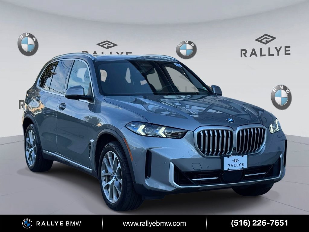 Certified 2026 BMW X5 xDrive40i w/ Parking Assistance Package AWD/4WD image 1