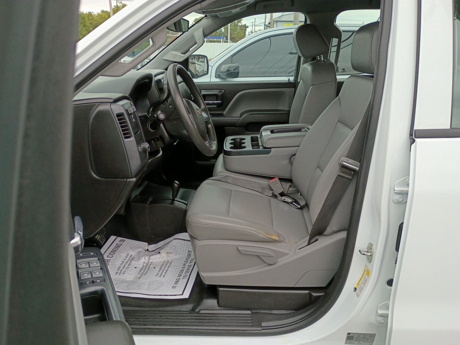 Used 2018 Chevrolet Silverado 2500 W/T AWD/4WD image 5