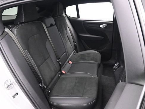 Used 2023 Volvo C40 P8 Recharge Ultimate AWD/4WD image 22
