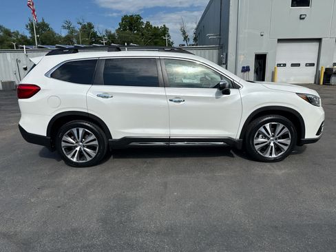 Used 2021 Subaru Ascent Touring w/ Popular Package #2 AWD/4WD image 2