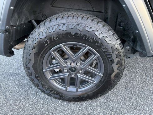 Used 2025 Jeep Wrangler Unlimited Sport AWD/4WD image 16