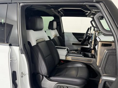 Used 2025 GMC Hummer EV 2X AWD/4WD image 30