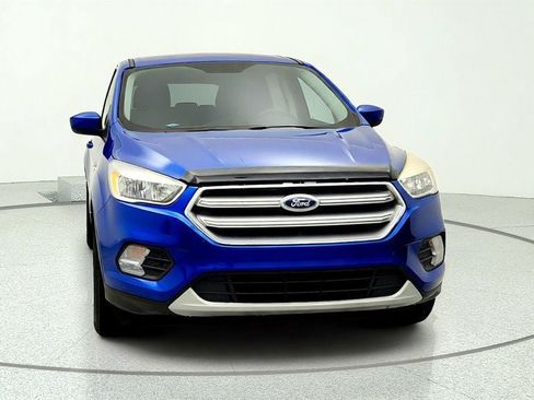 Used 2017 Ford Escape SE AWD/4WD image 2