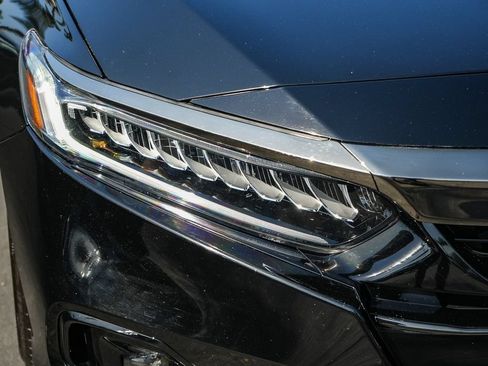 Used 2021 Honda Accord Sport image 8