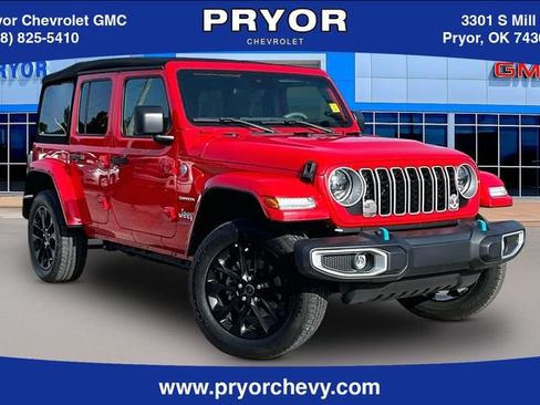 Used 2024 Jeep Wrangler Unlimited Sahara AWD/4WD image 1