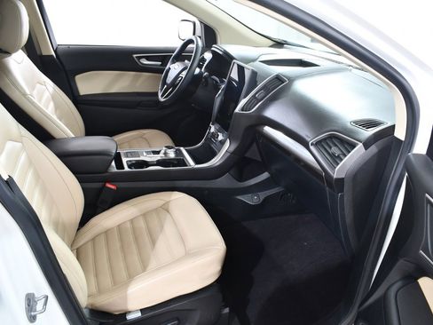 Used 2023 Ford Edge SEL w/ Convenience Package image 10