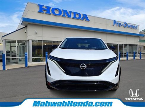 Used 2024 Nissan Ariya FWD image 2