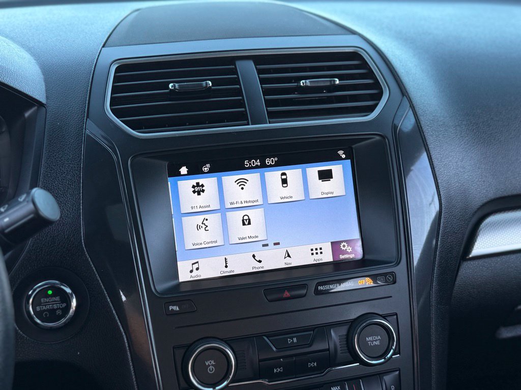 Used 2019 Ford Explorer XLT w/ Equipment Group 202A AWD/4WD image 25