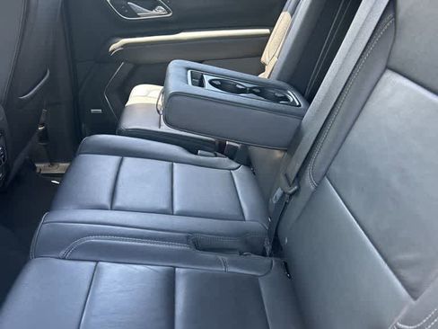 Used 2024 Chevrolet Suburban LT AWD/4WD image 6