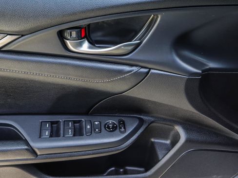 Used 2018 Honda Civic Sport Touring image 37