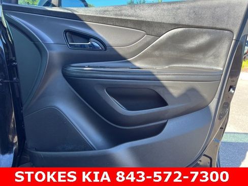 Used 2021 Buick Encore Preferred w/ Safety Package image 25