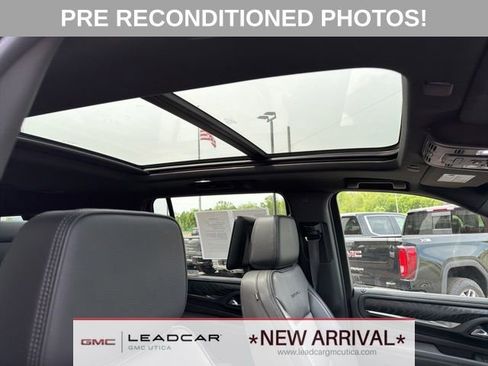 Used 2024 GMC Yukon XL Denali w/ Denali Reserve Package AWD/4WD image 12