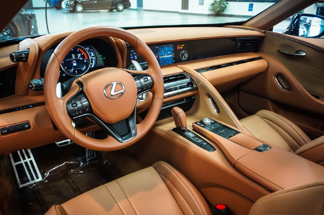 Certified 2022 Lexus LC 500 Convertible RWD image 18