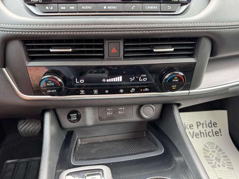 Certified 2026 Nissan Rogue SV AWD/4WD image 29
