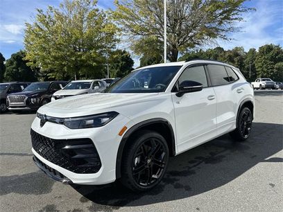 New 2025 Volkswagen Tiguan SE R-Line