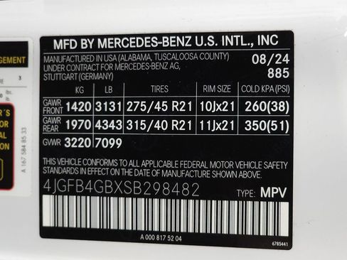 Used 2025 Mercedes-Benz GLE 450e 4MATIC w/ AMG Line Exterior image 38