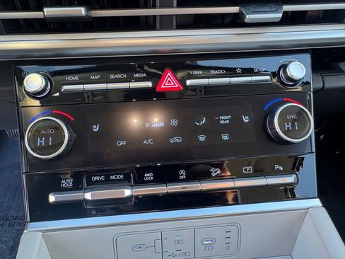 Used 2025 Hyundai Santa Fe SEL image 26