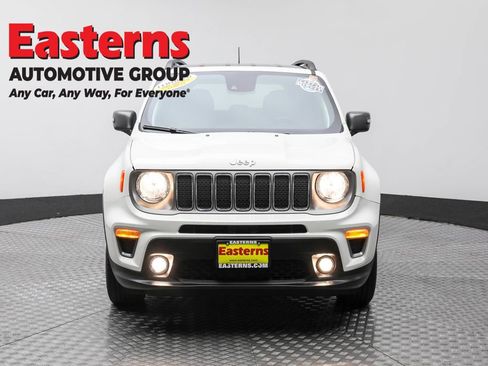 Used 2021 Jeep Renegade Limited image 2
